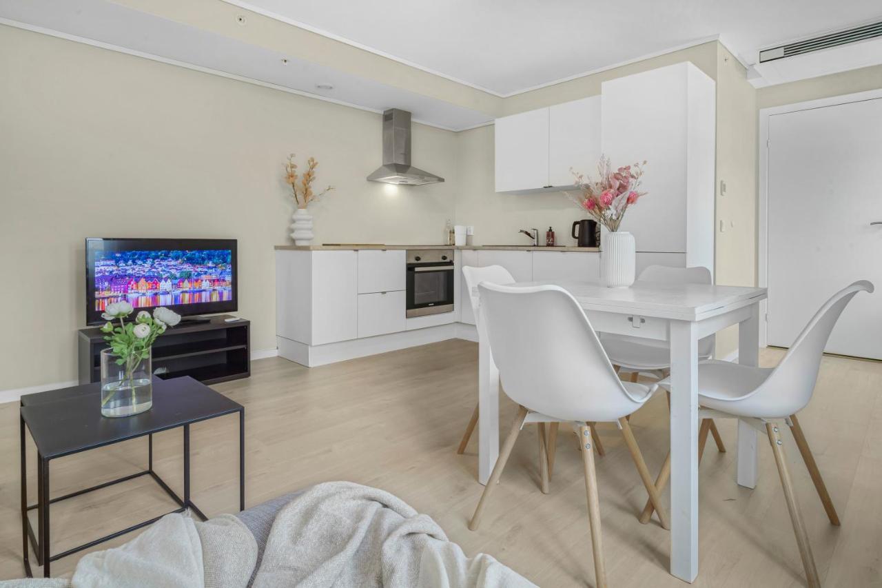 Contemporary City-Apartement With Views Of The Dock! Bergen Dış mekan fotoğraf